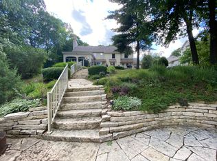 34657 Bartlett Rd, Oconomowoc, WI 53066