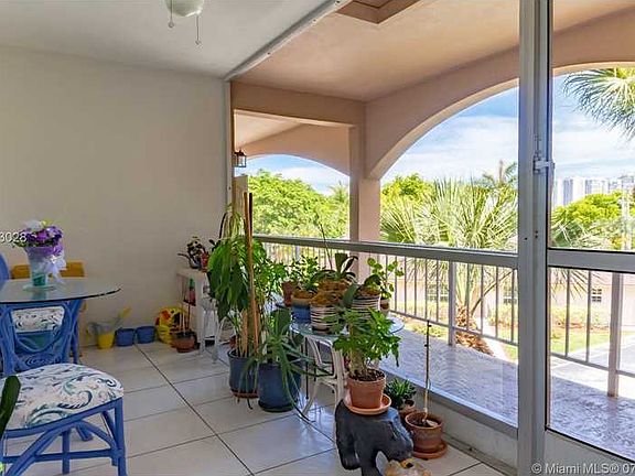 2nd image of 501 Blue Heron Dr APT 310A