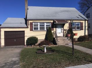 310 Maple St, Secaucus, NJ 07094