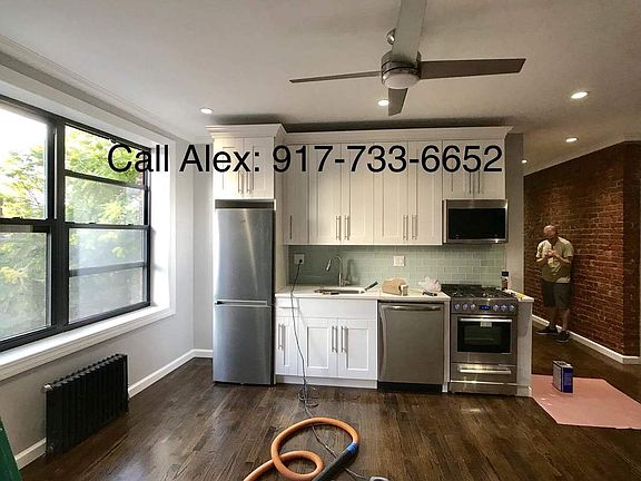 5th image of 3415 37th Ave APT 3