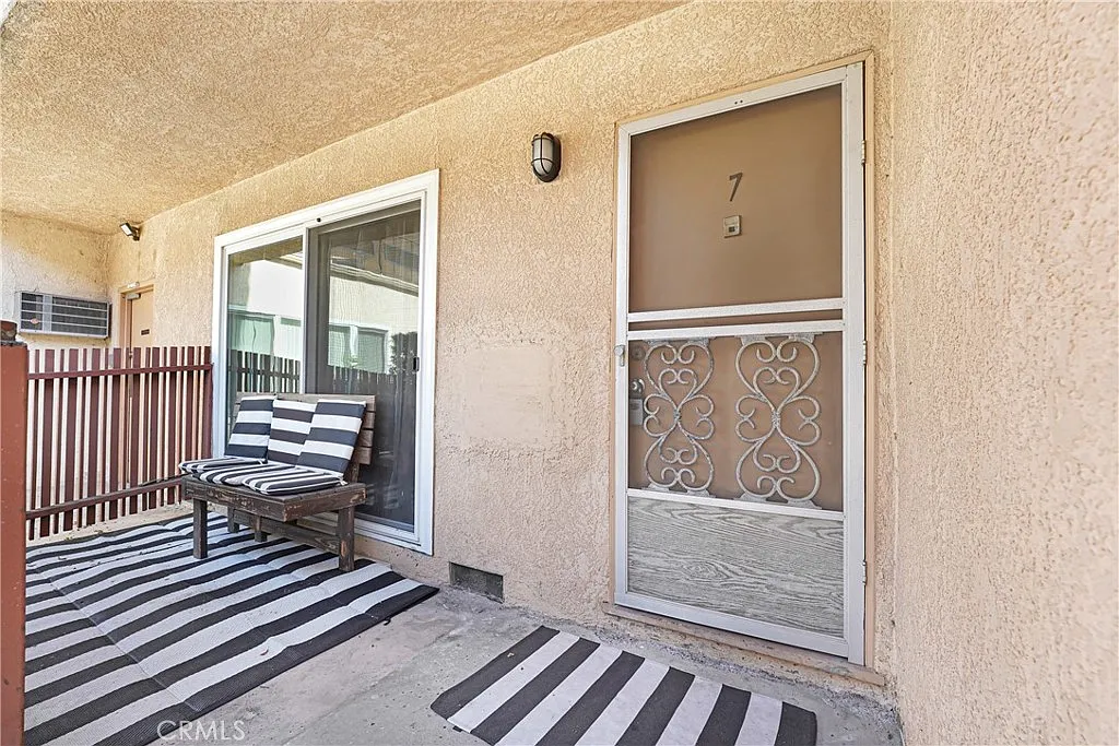 2 bed, 1005 sqft, $2,950 — Photo 4