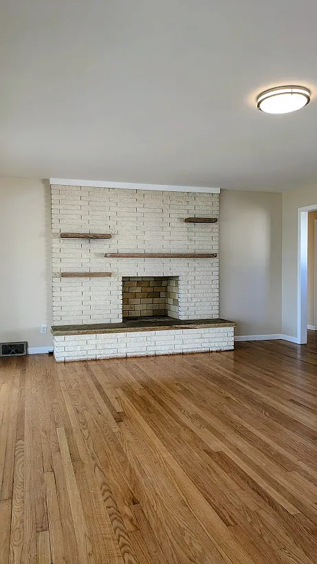 413 Private Dr — Photo 2