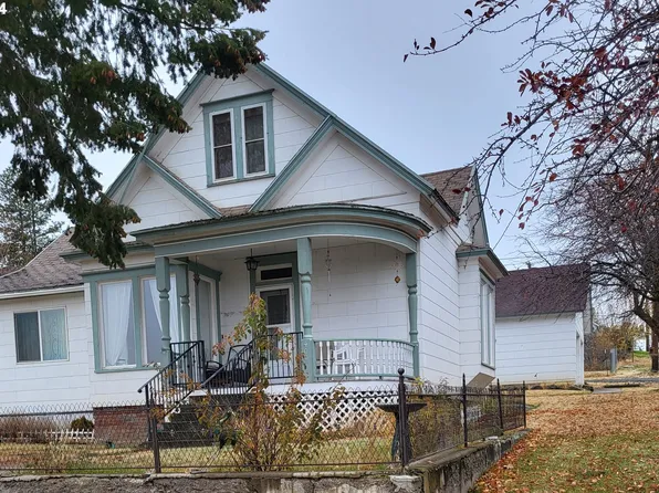 400 Scott St, Moro, OR 97039