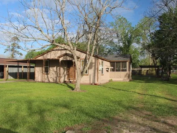 707 Alice St, Sweeny, TX 77480