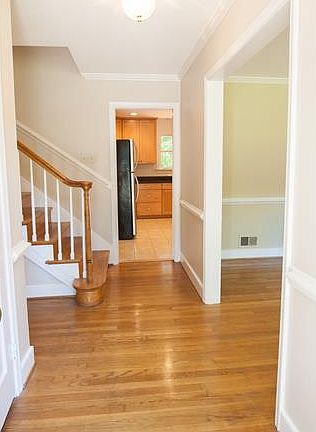 3rd image of 2868 Brixham Dr