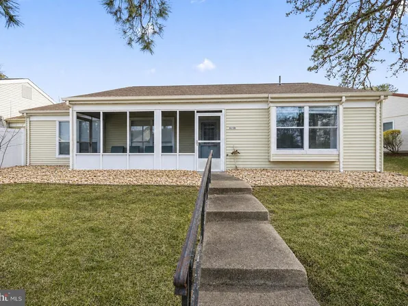 823 Liverpool Cir, Manchester Township, NJ 08759