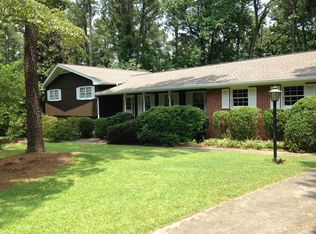 5542 Leather Stocking Ln, Stone Mountain, GA 30087