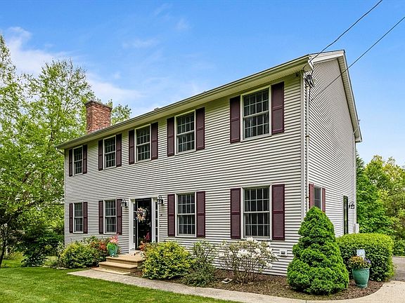 3rd image of 16 Peterson Rd