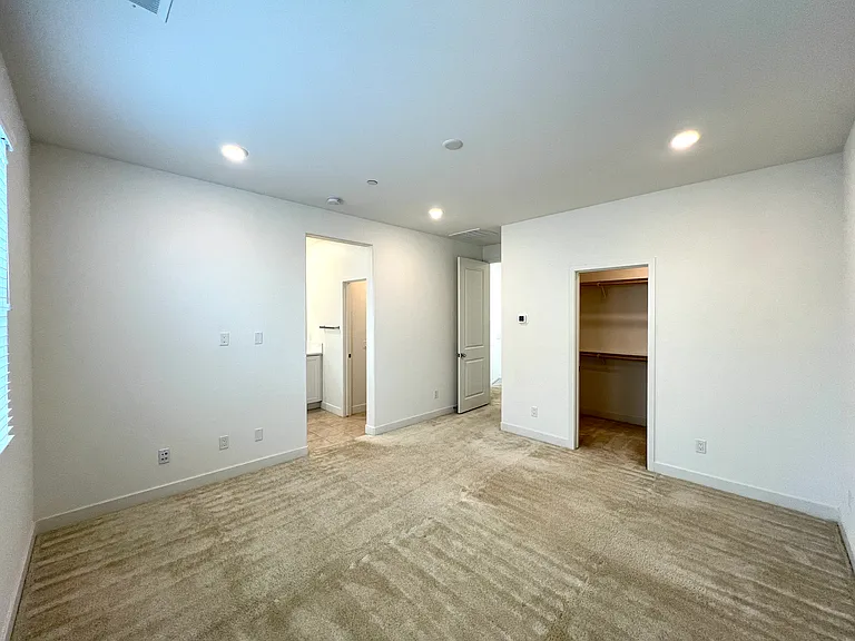 1645 W Lincoln Ave #101 — Photo 16