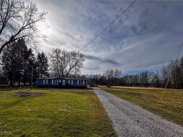 6335 Hoagland Blackstub Rd, Cortland, OH 44410