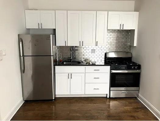 Rented by Arvik Group Real Estate | media 11