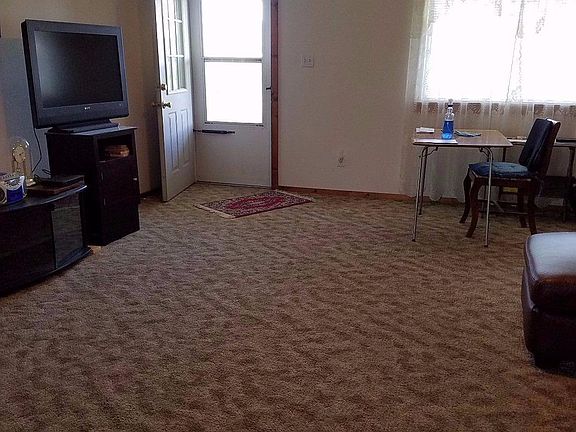 5th image of 507 N Coble St