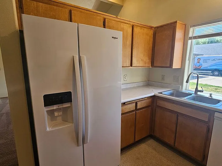 303 Garfield St — Photo 8