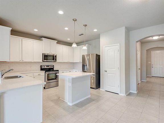 2nd image of 5612 Dolores Pl