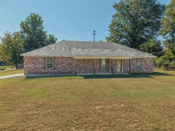 303 E Depot St, Houston, MS 38851