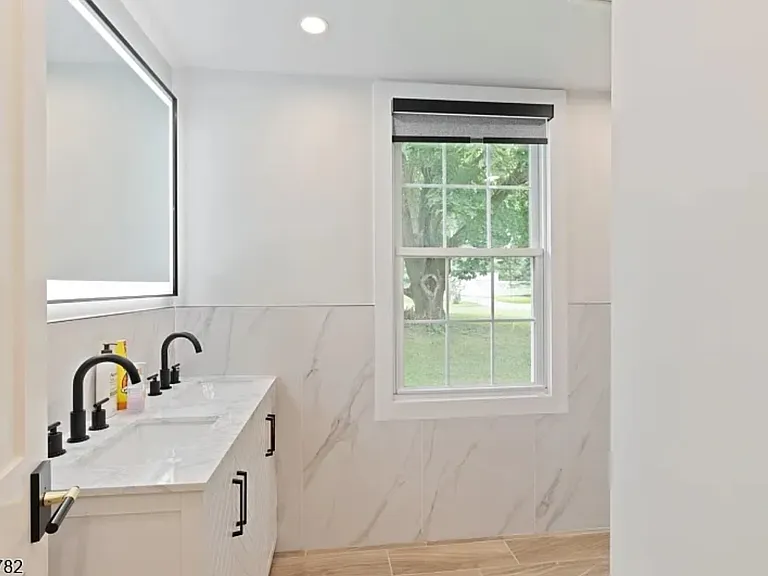 382 River Rd — Photo 12