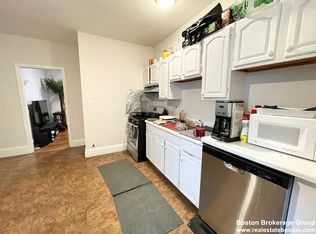 692 Columbia Rd #1D, Dorchester, MA 02125