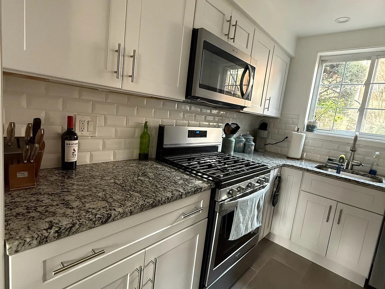 1 bed, 780 sqft, $2,495 — Photo 3