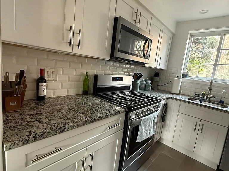 3622 Gunston Rd — Photo 3