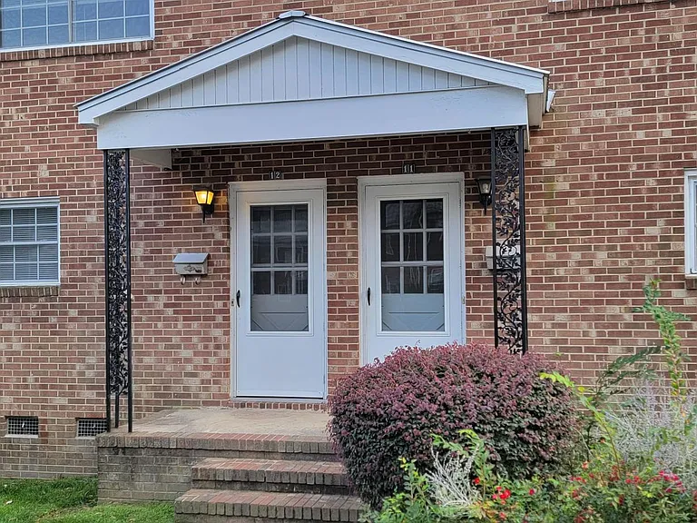 506 N Greensboro St #12 — Photo 1