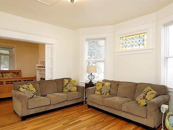 3rd image of 2212 Washington Ave