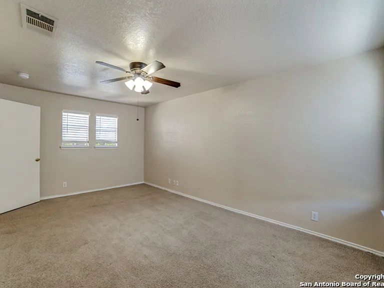 26 Moondance Hl — Photo 7