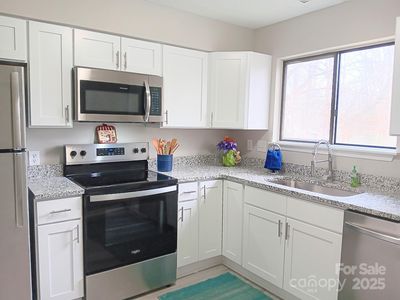 3240 Heathstead Pl, Charlotte, NC, 28210