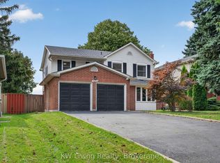3253 Sir Johns Homestead S, Mississauga, ON L5L 2N7