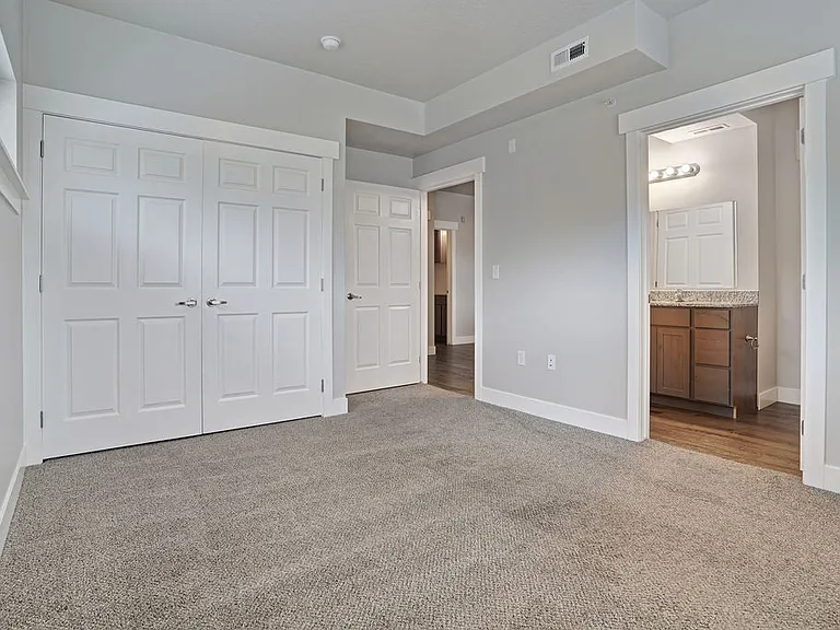 Canyon Heights — Photo 20