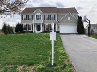 43853 Paramount Pl, Chantilly, VA 20152