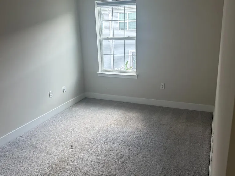 504 Keenland Ct — Photo 14
