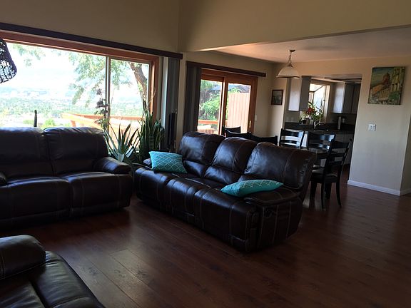 5th image of 2452 Melody Ln