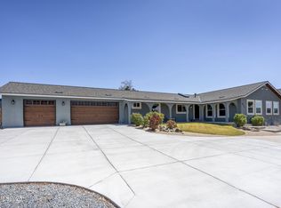 8570 Eaglenest Rd, Sparks, NV 89436