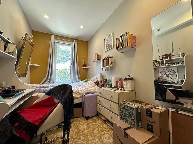 29 Locust St #3 — Photo 6