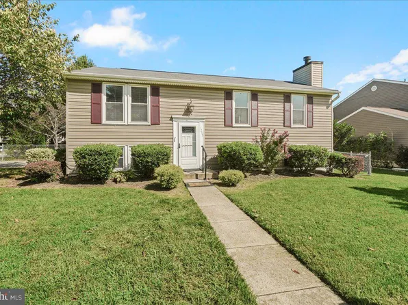 1213 Schaffer Dr, Frederick, MD 21702