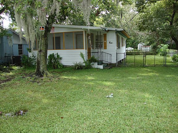 2nd image of 2416 Lamee Ave