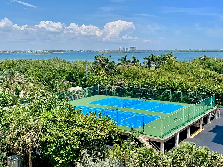 4200 N Ocean Dr #1-806 — Photo 37
