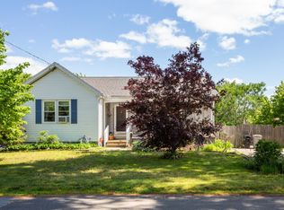 101 Reed St, Chicopee, MA 01020