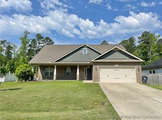 86 Parkside Dr, Lillington, NC 27546