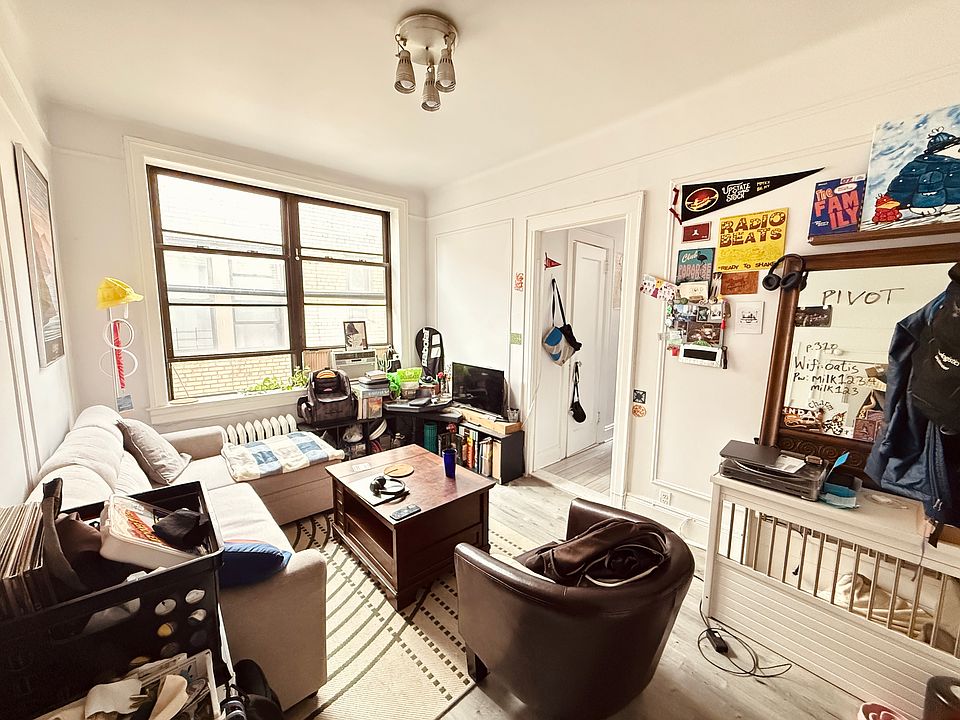 1st image of 3707 30th Ave APT 8