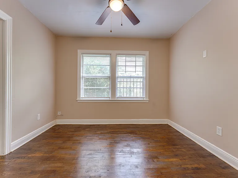 1500 W Short 17th St — Photo 13