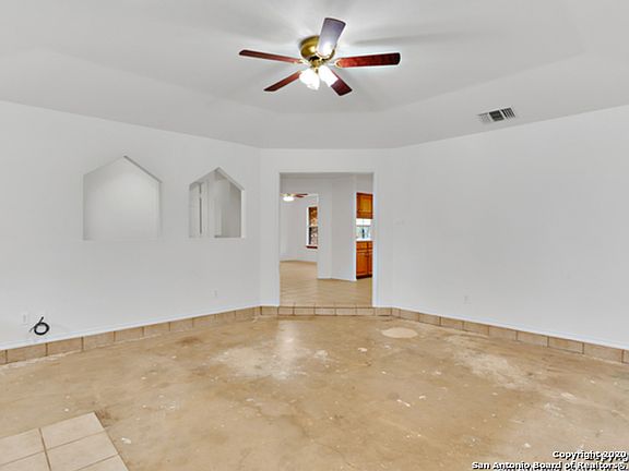 5th image of 1284 Morning Glory Ln