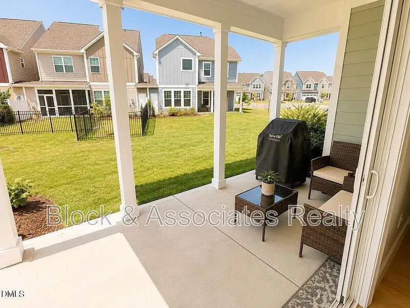 4 bed, 3.0 bath, $2,650 — Photo 4