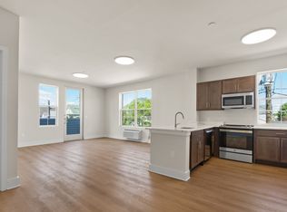 1 Center St #205, Clifton, NJ 07011