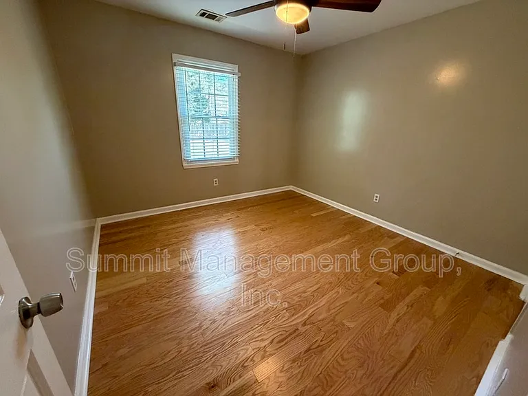 1611 Ellington Rd SE — Photo 37