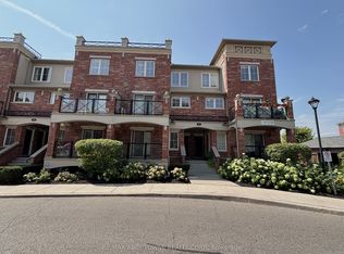 35 Hays Blvd #12, Oakville, ON L6H 0J1