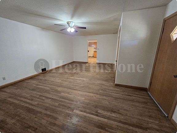 3rd image of 112 Oklahoma Dr