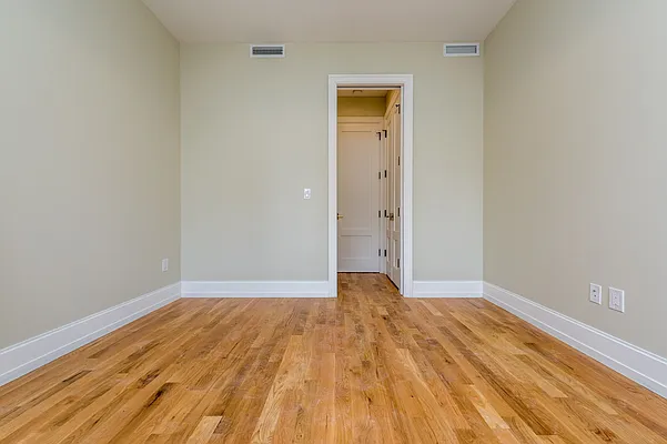 Rented by Nooklyn NYC LLC | media 68