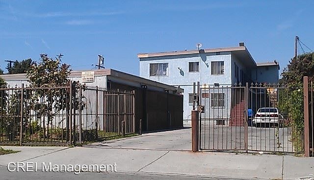 1st image of 1125 W 106th St APT 04