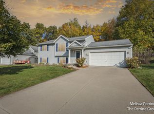 11233 Barnsley Rd SE, Lowell, MI 49331